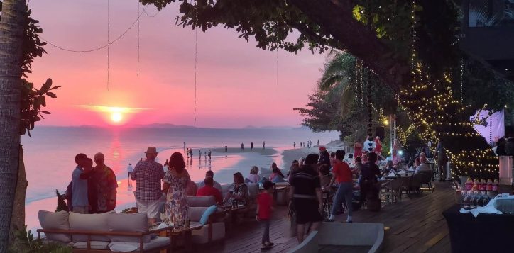 christmas-eve-dinner-in-rayong-2